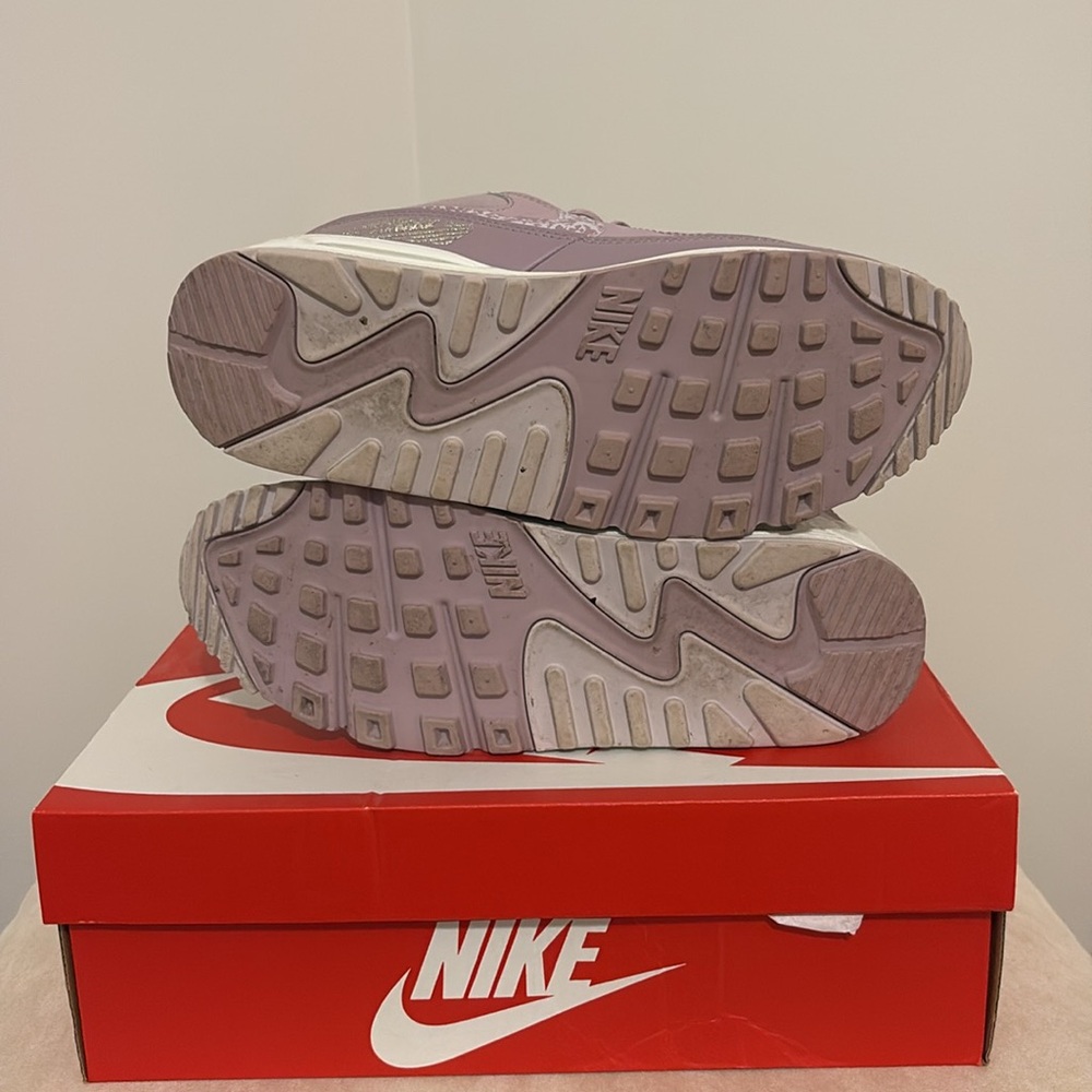 Nike Women's Air Max 90 Purple Sneakers - Picture 5 of 5